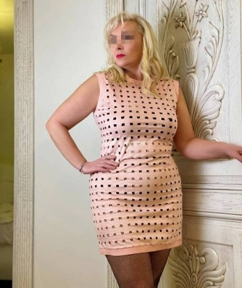 Возьми меня в свои руки и я подарю тебе море удовольствия. Отменить все мысли и окунуться в мир наслаждения - это то, что я предлагаю. У меня есть опыт и я знаю, как доставить тебе незабываемое удовольствие. 💋💫
Мои услуги включают классический секс, оральный секс и массаж. Я могу быть так же ласковой и нежной, как и страстной и властной. Со мной ты сможешь открыть новые грани своей сексуальности и насладиться полной свободой выражения своих желаний. 💦🔥
Мои клиенты отзываются о моей работе как о первоклассной. Я умею создать атмосферу доверия и комфорта. Если ты хочешь провести время с действительно профессиональной индивидуалкой, то я буду рада познакомиться с тобой. 😍💕
Для того, чтобы увидеть мои фото и узнать больше информации, посети мою страницу на сайте. Живу я в самом сердце Москвы и готова встретиться с тобой в любое удобное для тебя время. Жду твоего звонка, чтобы наши фантазии слились воедино! 🌹💘 109, 55 лет